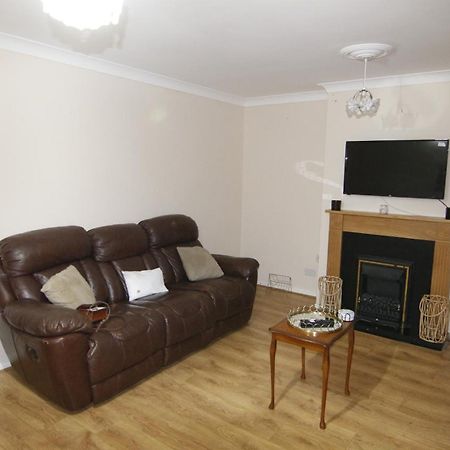 Entire Appartment Near Birmingham City ภายนอก รูปภาพ