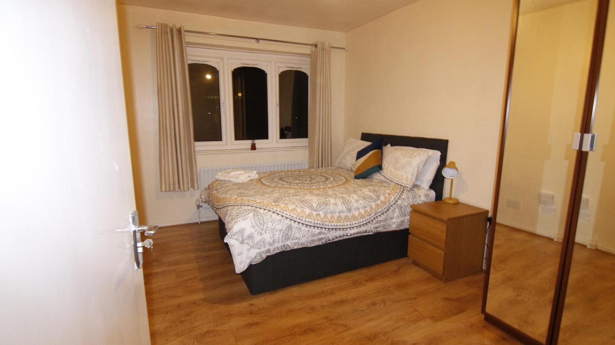 Entire Appartment Near Birmingham City ภายนอก รูปภาพ